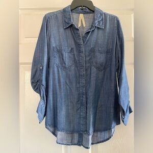 Stitch Fix Liverpool Chambray Button Down Top Size Small